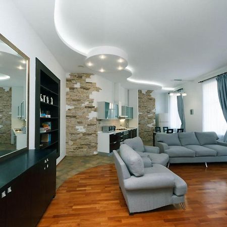 基輔Lux Near Maidan, Khreschutyk 3Br公寓 外观 照片