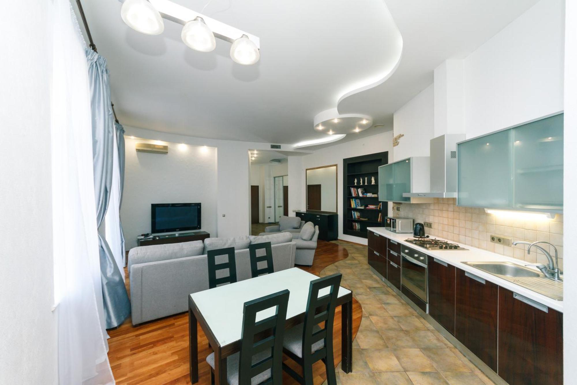 基輔Lux Near Maidan, Khreschutyk 3Br公寓 外观 照片