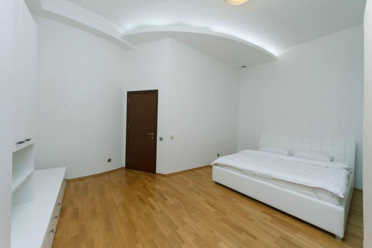 基輔Lux Near Maidan, Khreschutyk 3Br公寓 外观 照片