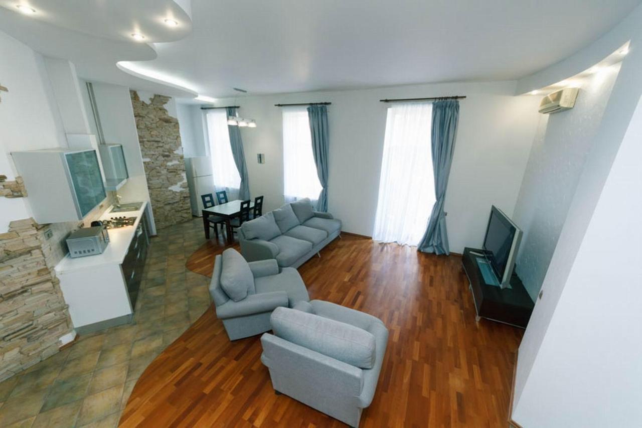 基輔Lux Near Maidan, Khreschutyk 3Br公寓 外观 照片